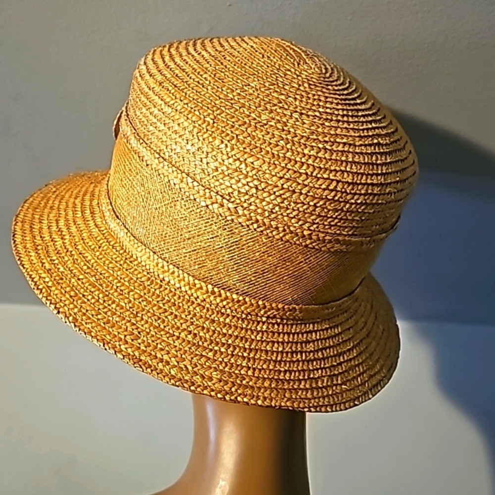 NWOT, Betmar New York Designer Straw Hat w/Front Flower Decor, Tan - Picture 6 of 12